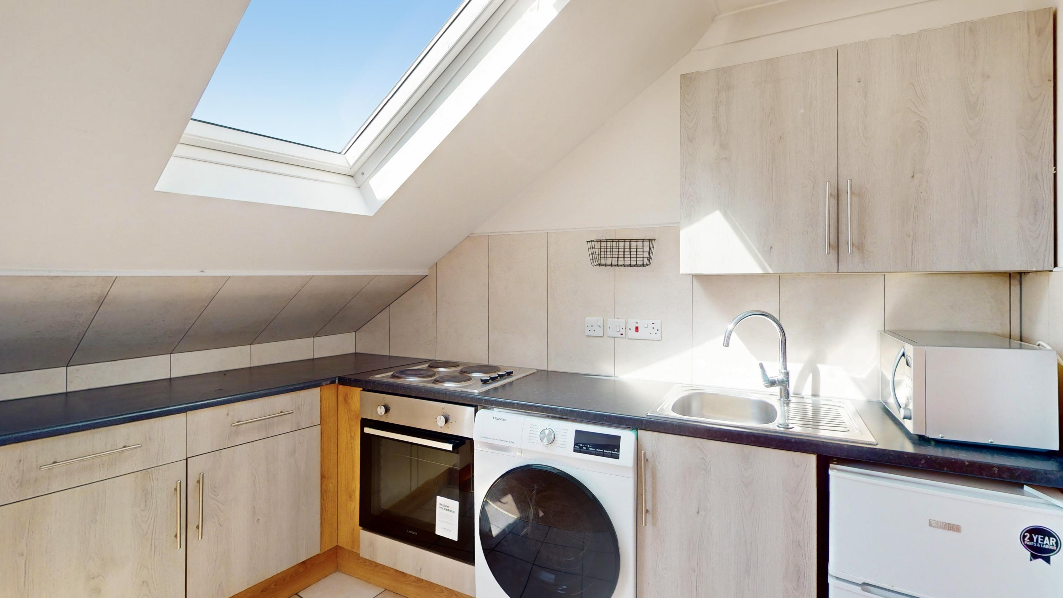 Spacious Studio Burnley Road, Dollis Hill (Inclusive of Gas, Heating+Water) NW10